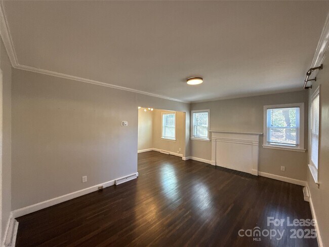 Foto del edificio - 1242 Dade St