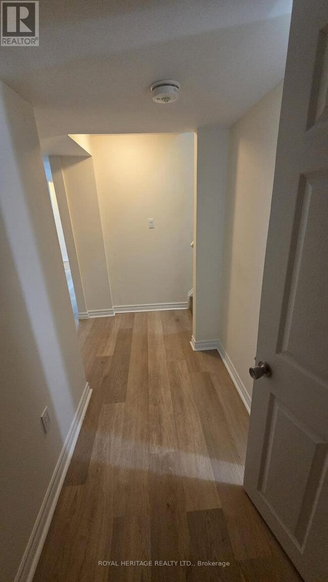 Building Photo - 49 Everingham Cir