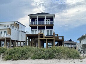 Building Photo - 16728 West Beach