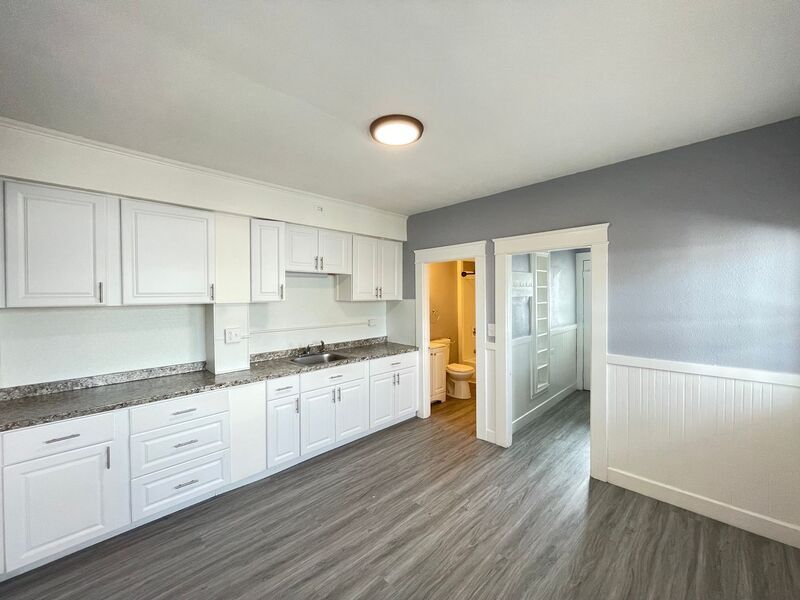 Foto principal - 559 Silver St
