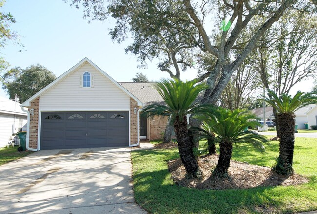 Building Photo - Heart of Fort Walton Beach