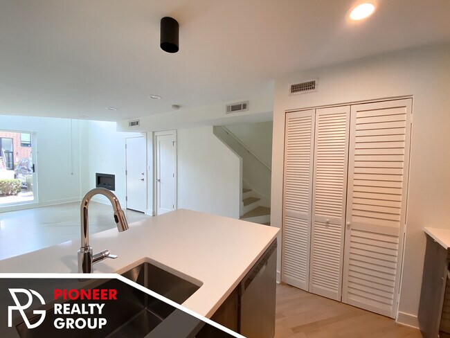 Foto del edificio - 939 W Grace St