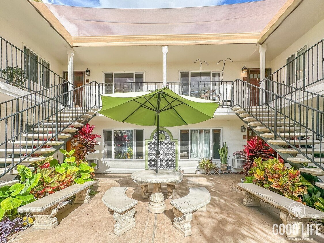 Foto principal - Beautiful 2B 1BA Condo w/ Reserved Parking and Wall AC!