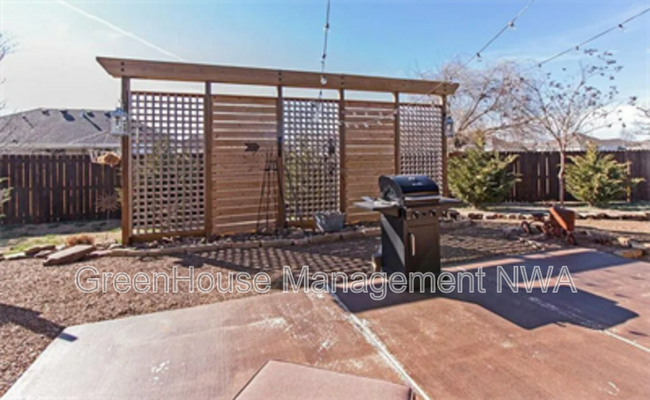 Building Photo - 305 Blair Cir