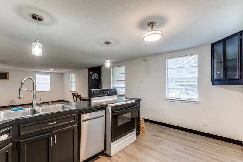 27 Richard Dr, Gordonville, TX 76245 House Rental in Gordonville, TX