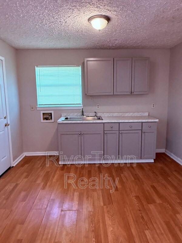 Foto del edificio - 4427 Ryan St