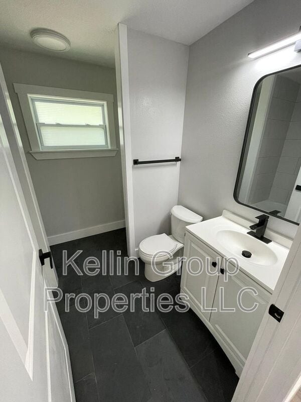 Building Photo - 1509 Hartsell Ave