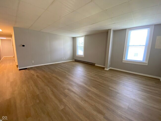 Foto del edificio - 2717 S Moreland Ave