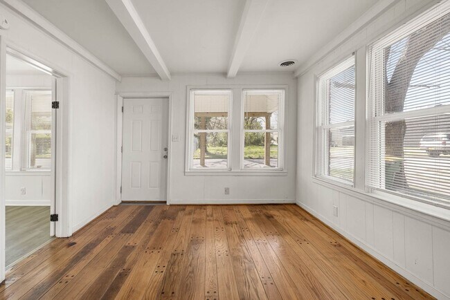 Foto del edificio - 107 S 9th Ave