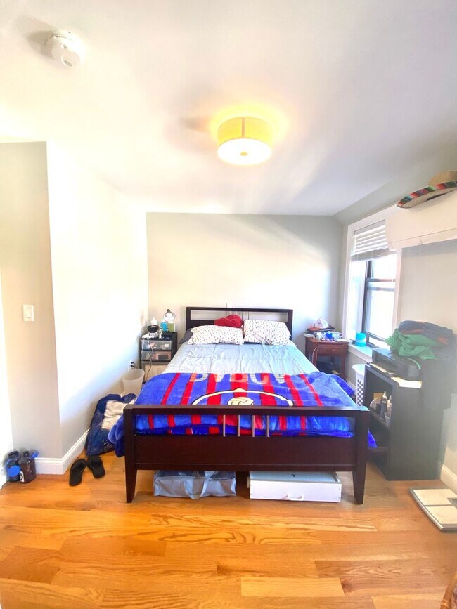 Interior Photo - 26 Chelsea