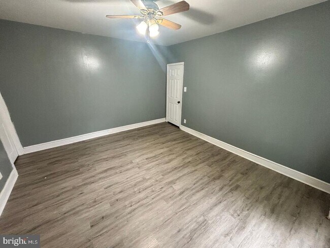 Foto del edificio - 1611 W Erie Ave