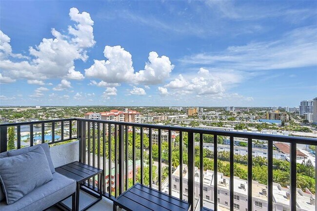 Foto del edificio - 531 N Ocean Blvd