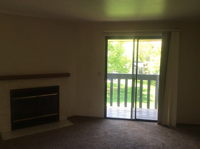 Foto del edificio - 6675 W Denton Ln