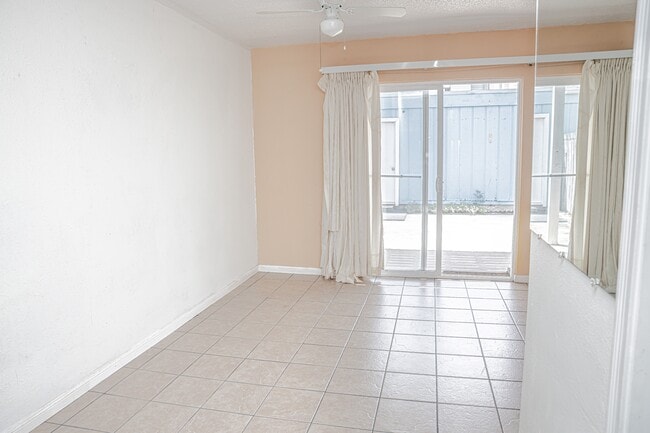 Building Photo - 31 San Jacinto Dr