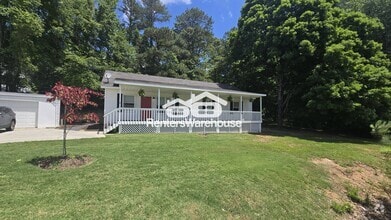 Building Photo - 518 Riverside Rd