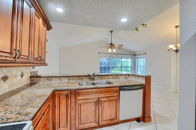 Foto del edificio - 22552 Middletown Dr