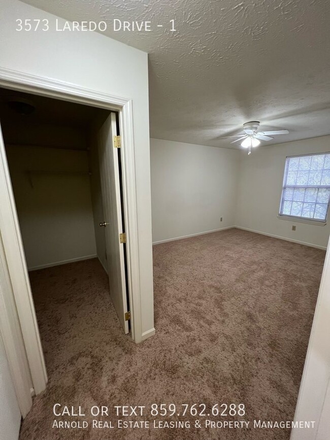 Building Photo - 3573 Laredo Dr