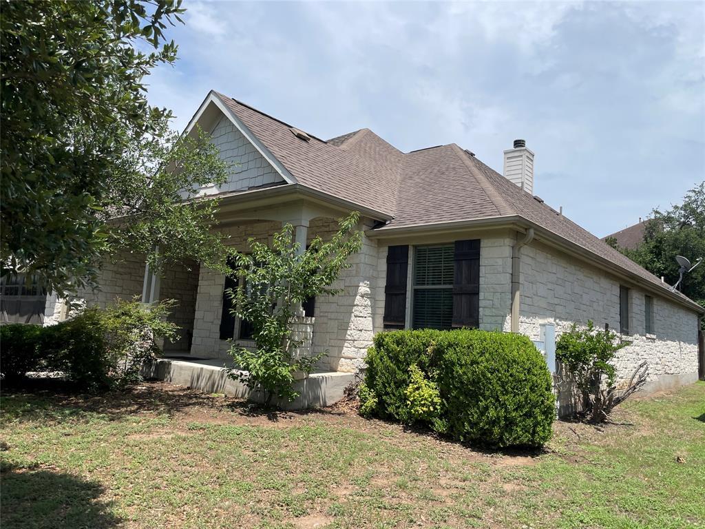 Foto principal - 7609 Covered Bridge Dr
