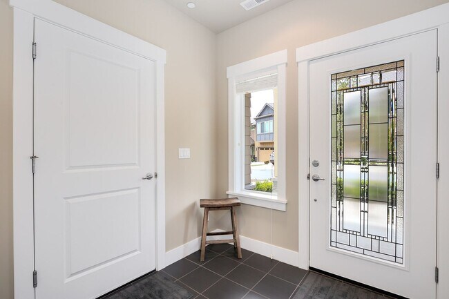 Foto del edificio - Introducing a rare gem in the heart of Sam...