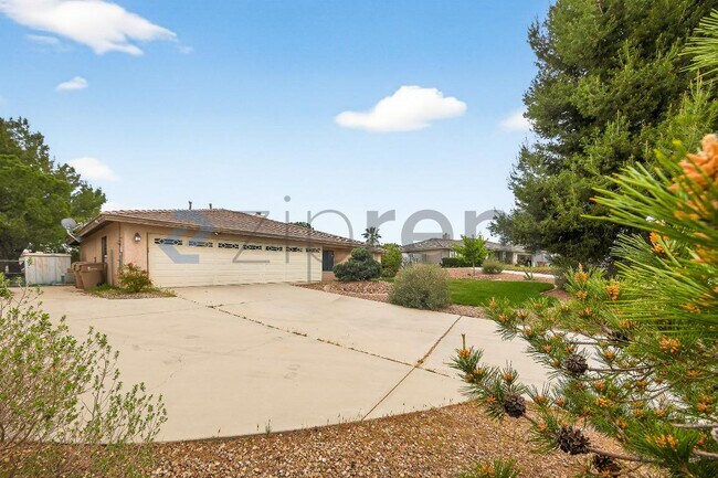 Foto del edificio - 7211 Amanda Way