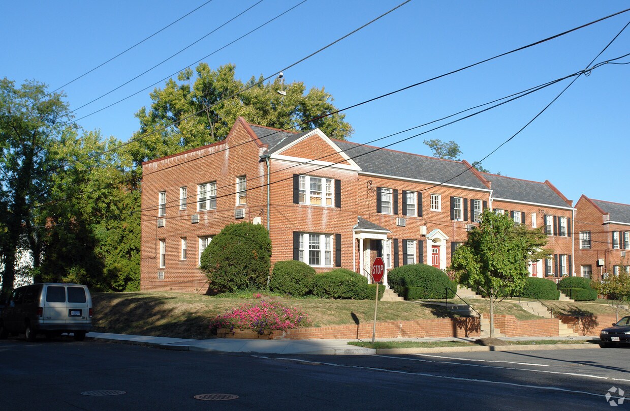 Spring Valley Apartments Washington, DC