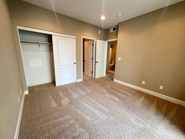 Building Photo - 4704 Norris Canyon Rd