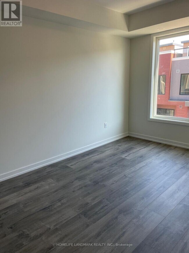 Building Photo - 3550 Colonial Dr