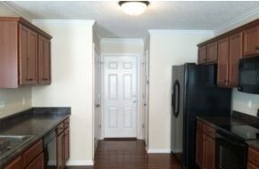 Building Photo - Wonderful 3 Bedroom Acorn Ridge Beauty!