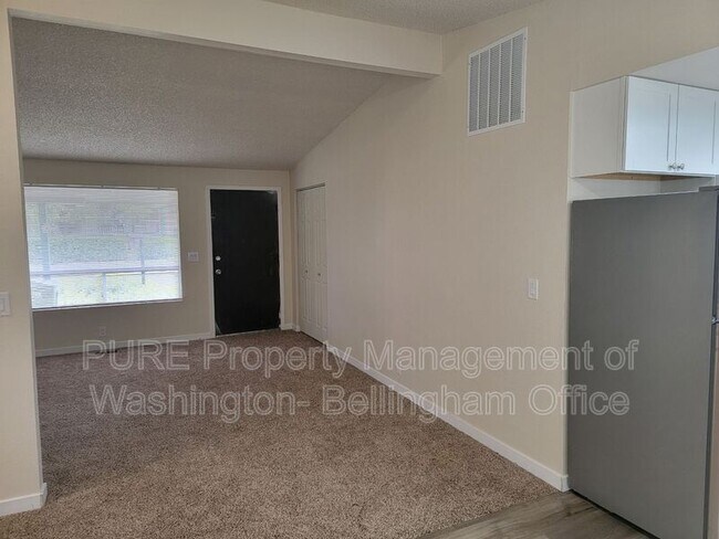 Foto del edificio - 3350 Cherrywood Ave