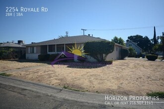 Building Photo - 2254 Royale Rd