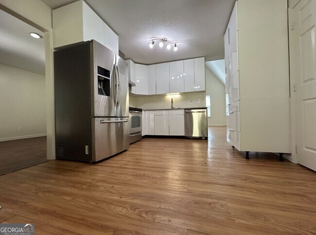 Foto del edificio - 529 Puckett Rd