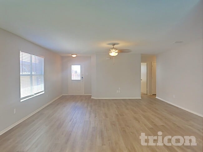 Building Photo - 3352 Tobago Rd