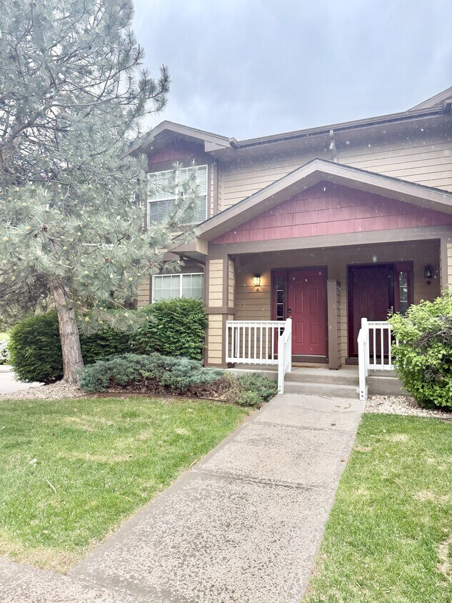 Foto principal - 4527 Starflower Dr