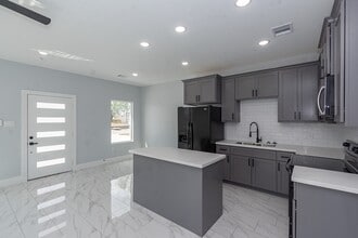 Building Photo - 6513 Avenue B