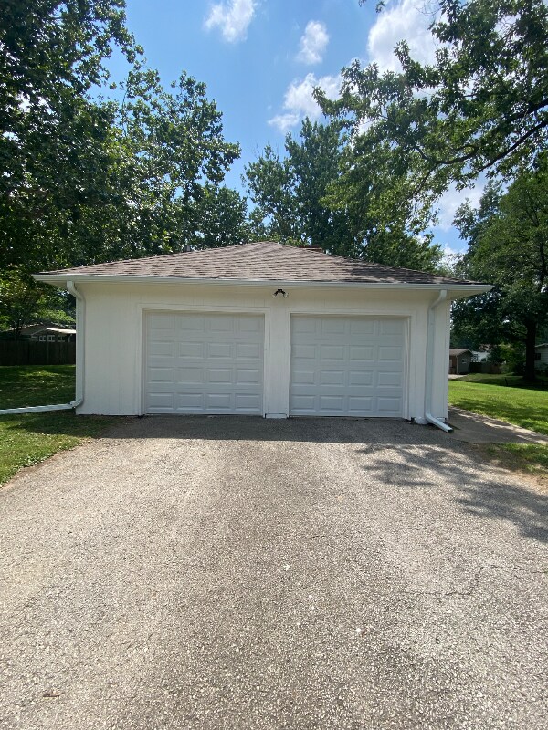 Foto del edificio - 6017 N Howard Ave