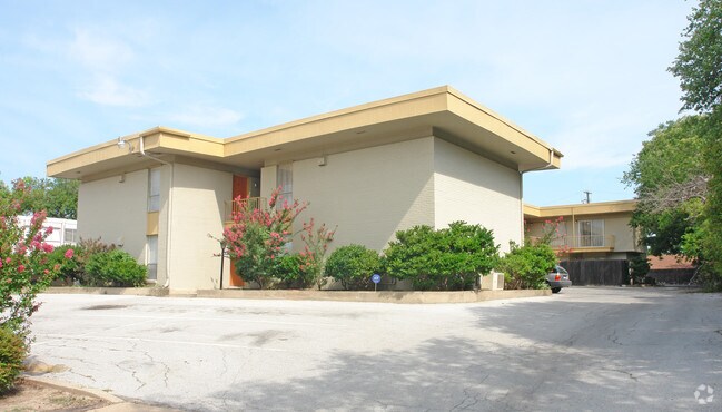 Foto del edificio - Tulsa Way Apartments