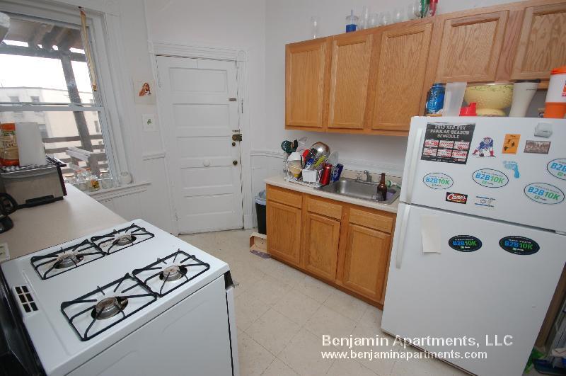 Foto principal - 126 Englewood Ave