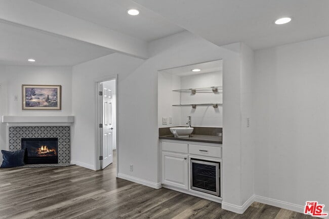 Foto del edificio - 1811 Manning Ave