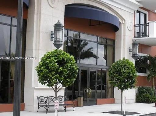 Building Photo - 8390 SW 72nd Ave