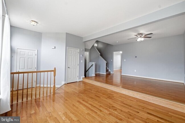 Foto del edificio - 899 Stonefield Square NE