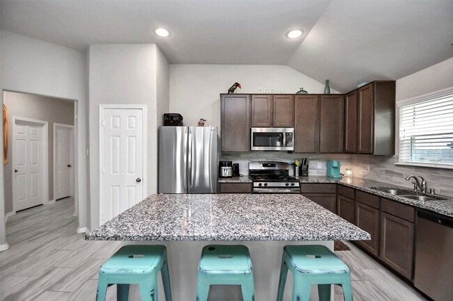 Foto del edificio - 14506 Tundra Swan Dr