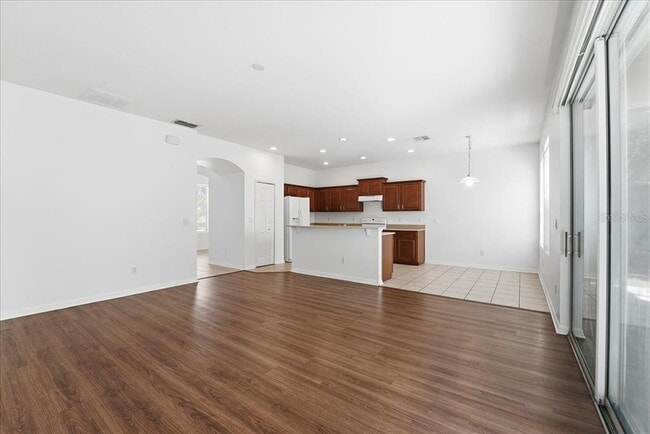 Foto del edificio - 1326 Plumgrass Cir