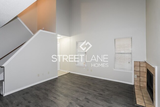Building Photo - REDUCED!- Spacious 2 Bedroom in Duncanville!