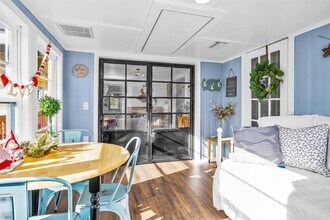 Building Photo - 631 Clear Lake Rd