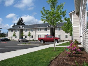 Building Photo - 4995 Delight St N