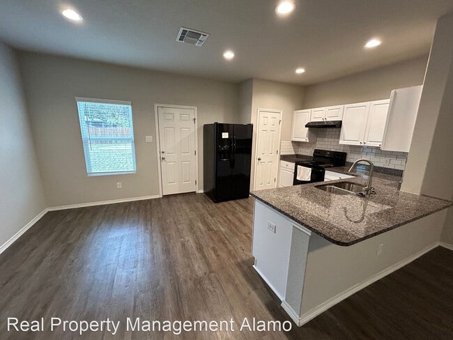 Building Photo - 3 br, 2 bath House - 5847 Machaela Trace