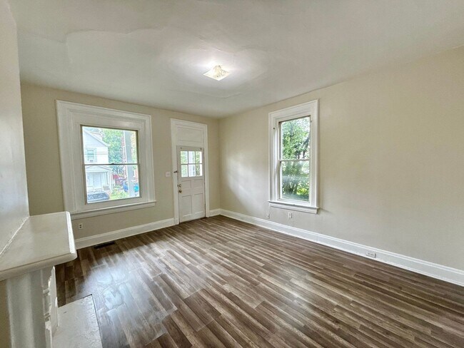 Foto del edificio - Updated 4-Bedroom Cincinnati Home | Ready to Move In!