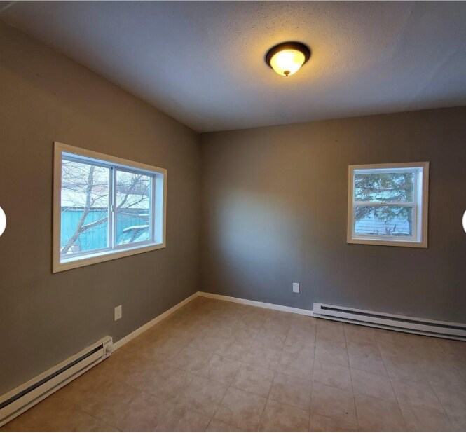 125 S Main St, Iola, WI 54945 Townhome Rentals in Iola WI