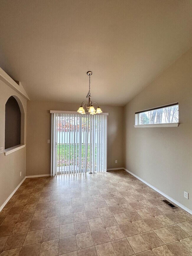 Foto del edificio - Gorgeous 3 Bedroom 2 Bath Home in Hayden!