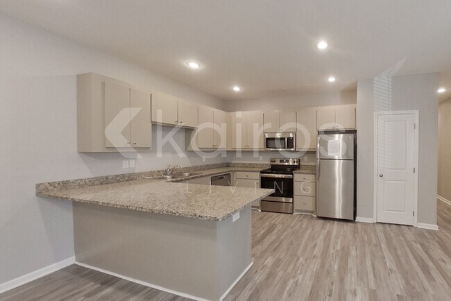 Foto del edificio - 2007 Wilson Rd, Unit B